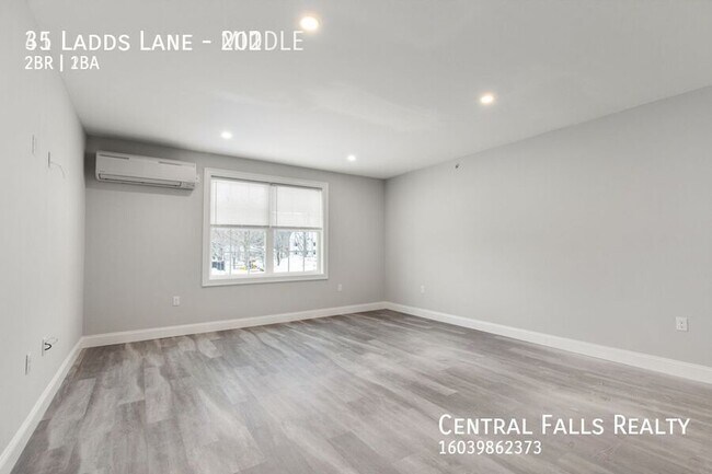 Building Photo - 35 Ladds Ln