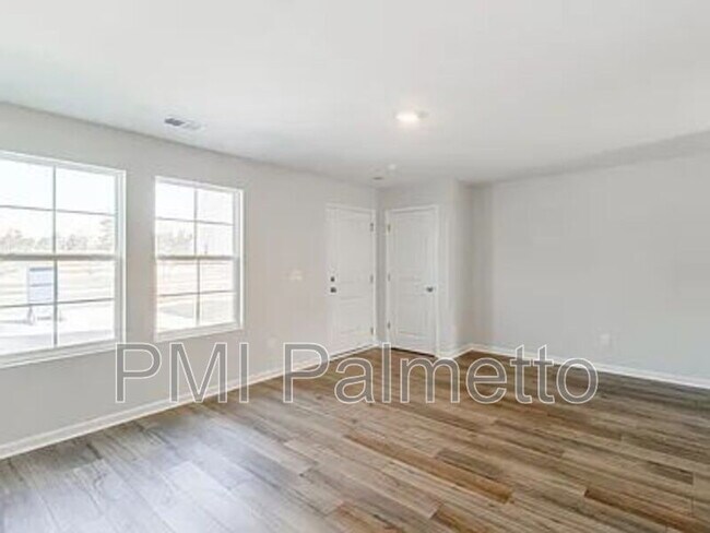 Building Photo - 3022 Harborview Dr