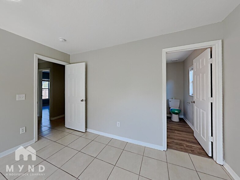 Building Photo - 3626 N 55th St