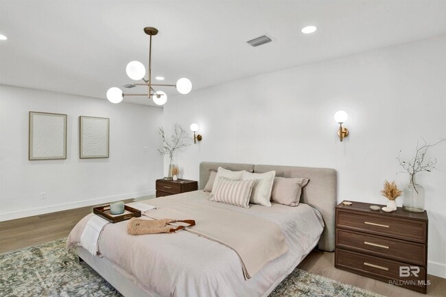 Building Photo - 380 S Church St