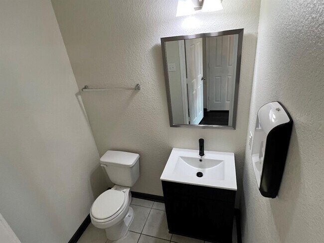 Building Photo - 309 Kaden Prince Dr