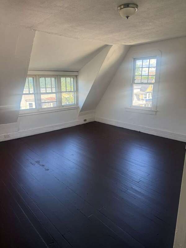 Building Photo - 476 Hudson Ave