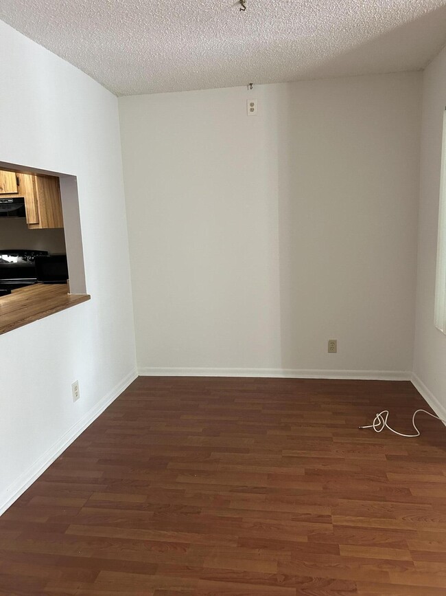 Building Photo - 1003 Green Pine Blvd