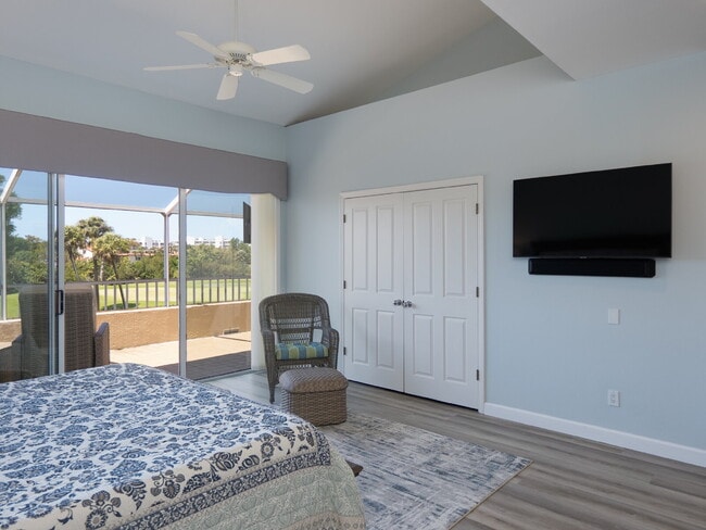 Building Photo - Luxury Furnished Longboat Key Retreat with Private Beach Club Access & Golf Course Views Remodele...