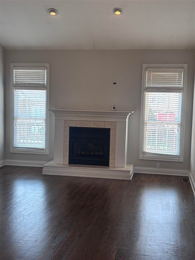 Building Photo - 311 Augusta Ave