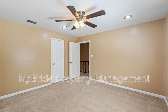 Building Photo - 539 Hunterdale Rd