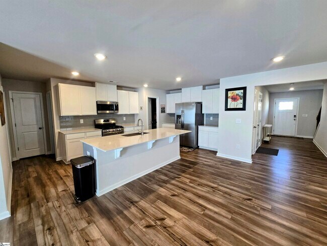 Building Photo - 246 Anna Gray Cir