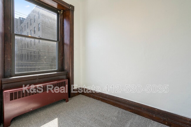 Building Photo - 2119 Sidney St