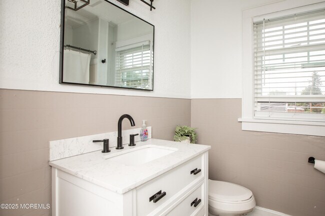 Building Photo - 50 South St