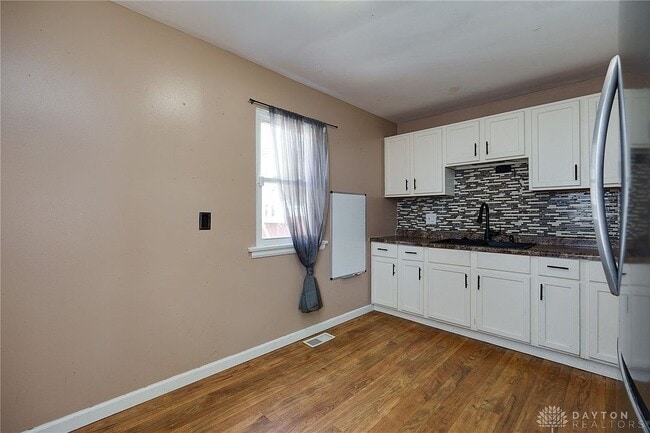 Building Photo - 81 Thorpe Dr