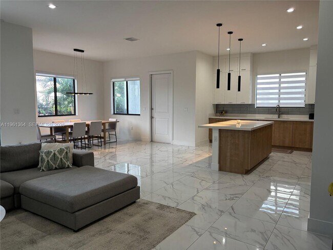 Building Photo - 4493 NW 81st Ave