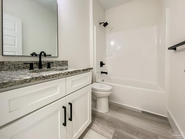 Building Photo - 440 Hancock Ln