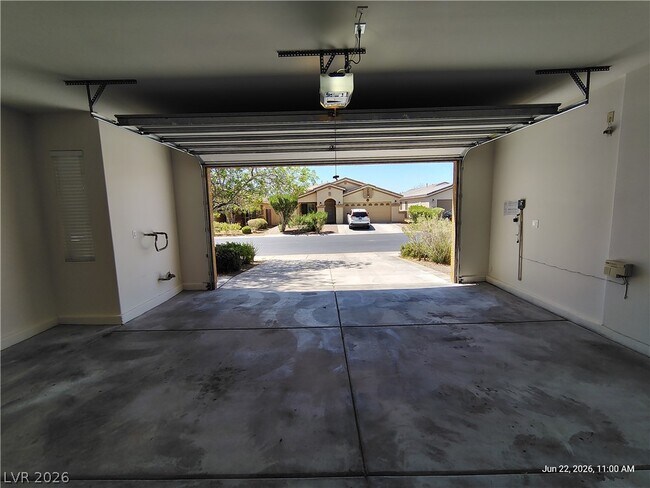 Building Photo - 8166 Minots Ledge Ave