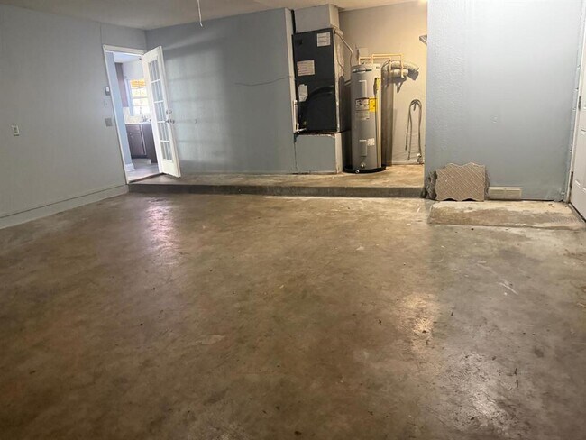 Building Photo - 8515 Peppercorn Dr