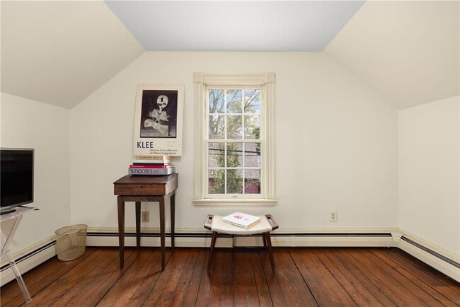 Building Photo - 6 Cozzens Ct