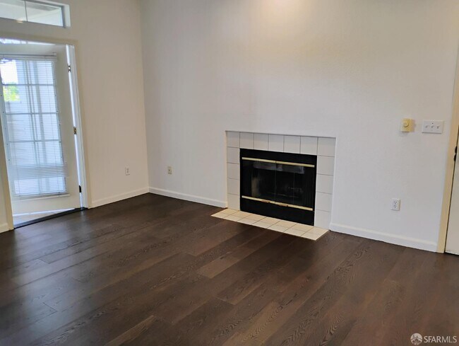 Building Photo - 2902 Hastings Shore Ln