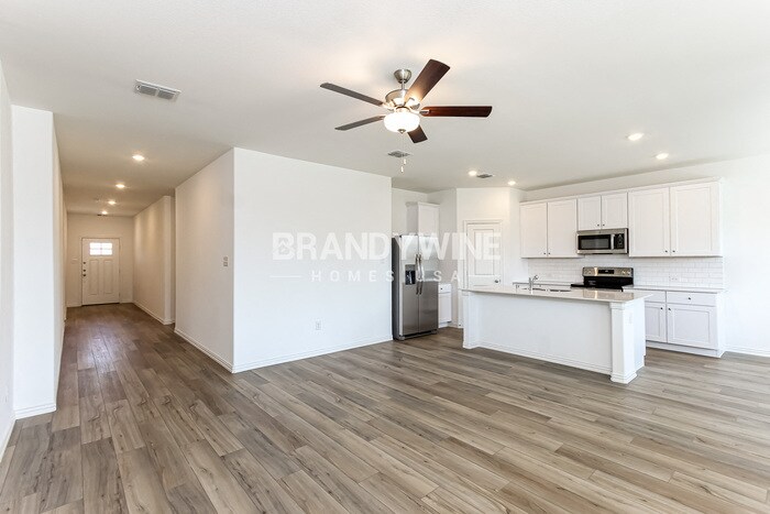 Building Photo - 341 Wentworth Dr