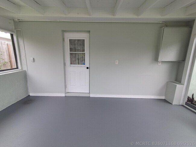Building Photo - 3643 Betty Ann Ct W