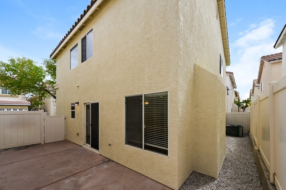 Building Photo - 7315 Larix Rd