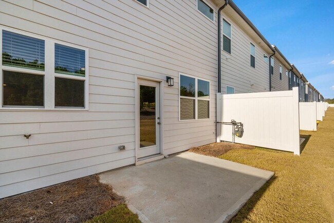 Building Photo - 420 Pt Pl Dr