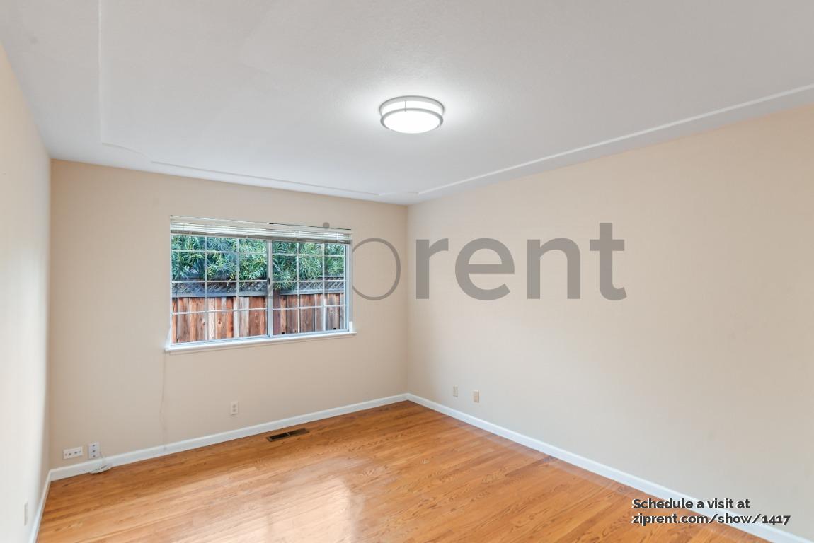 Building Photo - Unit