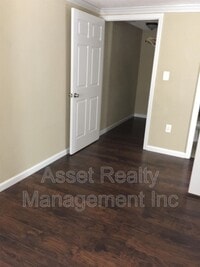 Building Photo - 608 Lester Rd