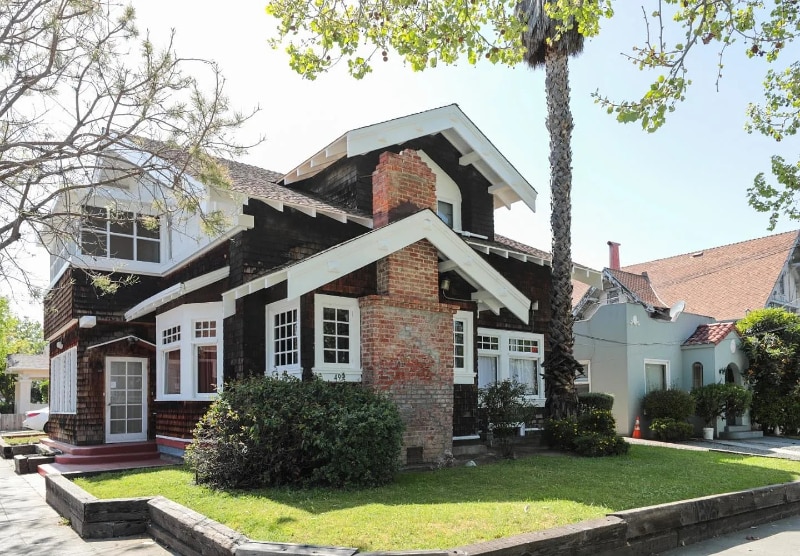 Building Photo - 499 S 5th St