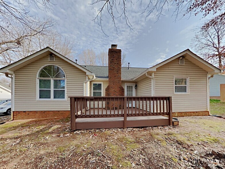 Building Photo - 7213 McTeal Pl
