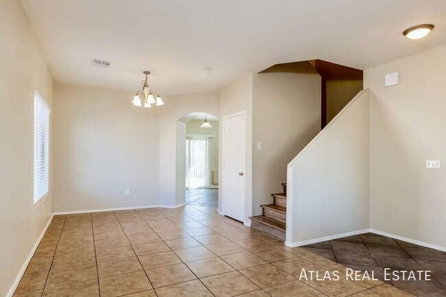 Building Photo - 5760 W Cortaro Crossing Dr