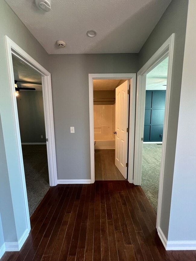 Building Photo - 204 Homewood Dr