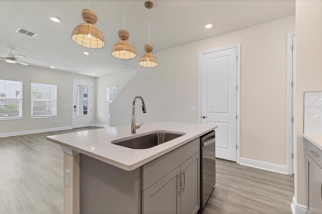 Building Photo - 9043 Duany Ln