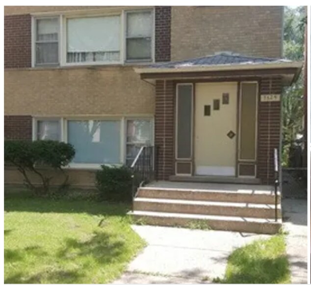 Building Photo - 7529 N. Oakley Ave.