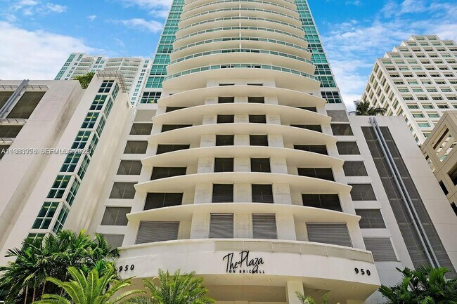 Building Photo - 950 Brickell Bay Dr