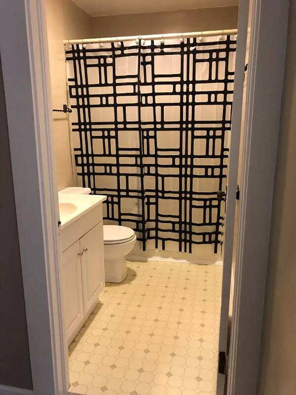 Building Photo - 597 Emma Rd