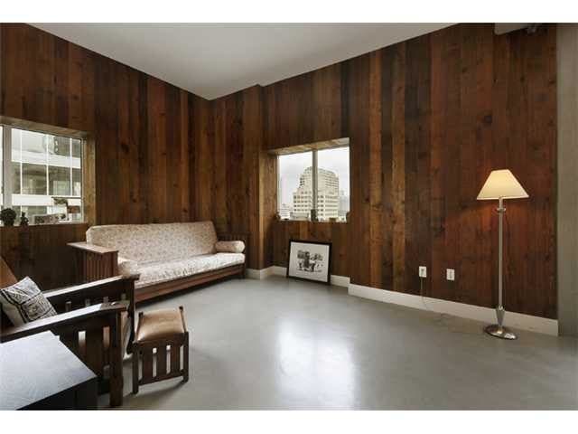 Building Photo - 800 Brazos St