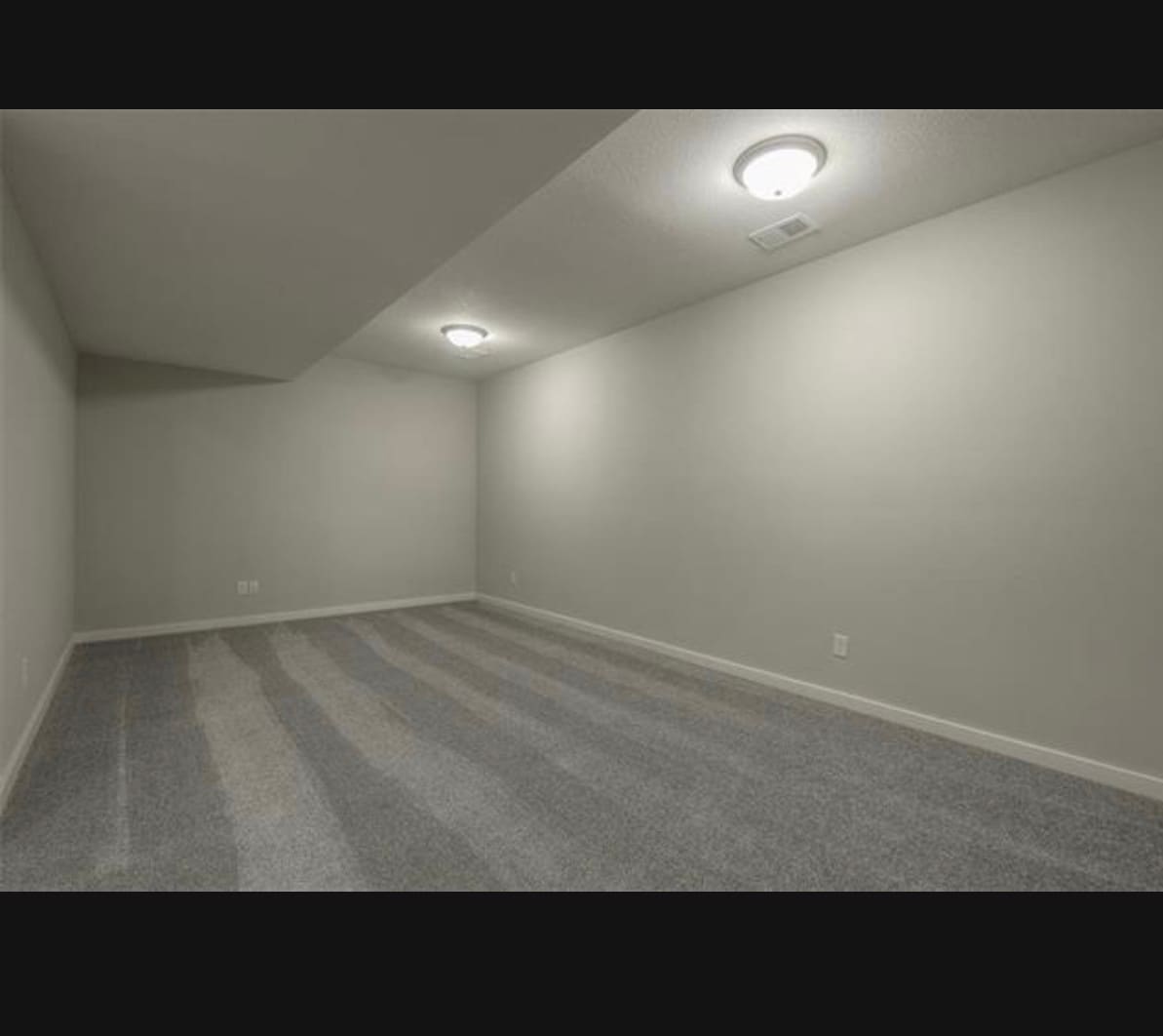 Building Photo - 12906 W 93rd St