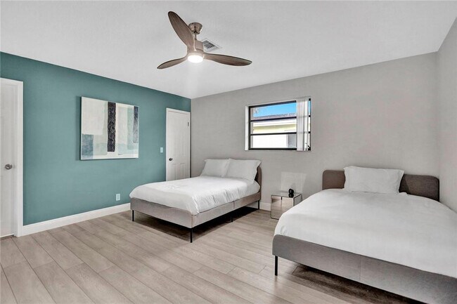 Building Photo - 5170 SW 89th Terrace