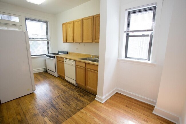 Floorplan - 5300-5308 S. Greenwood Avenue