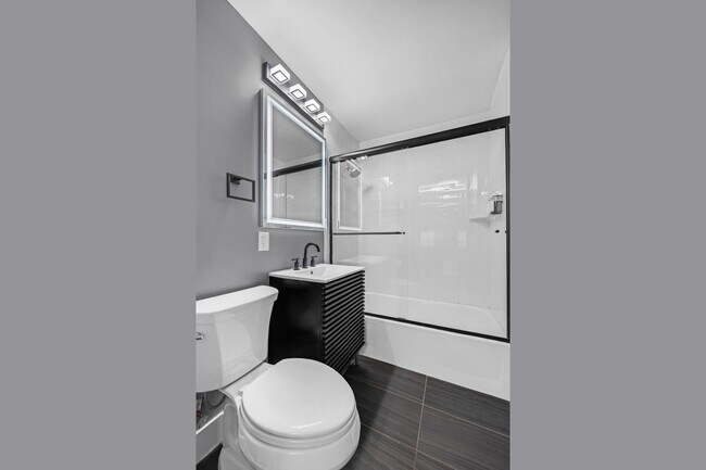 Building Photo - 345 E 93rd St