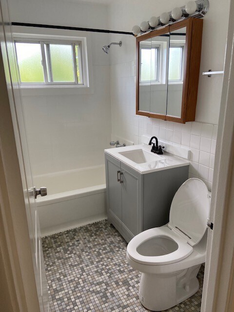 Building Photo - 4921 Crain St