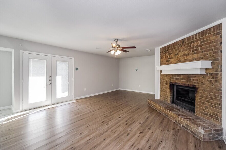 Building Photo - 5719 Myers Rd