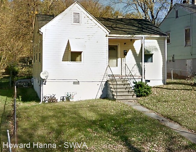 2 br, 1 bath House 941 Kellogg Avenue NW 941 Kellogg Ave NW Roanoke