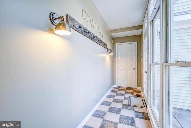 Building Photo - 710 Parrish Farm Ln