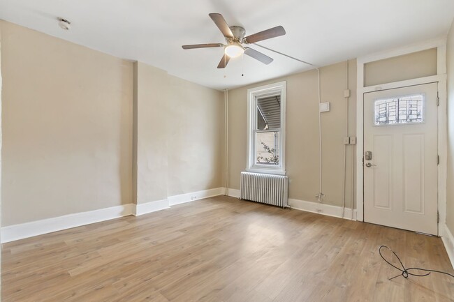 Building Photo - 5843 Magnolia St