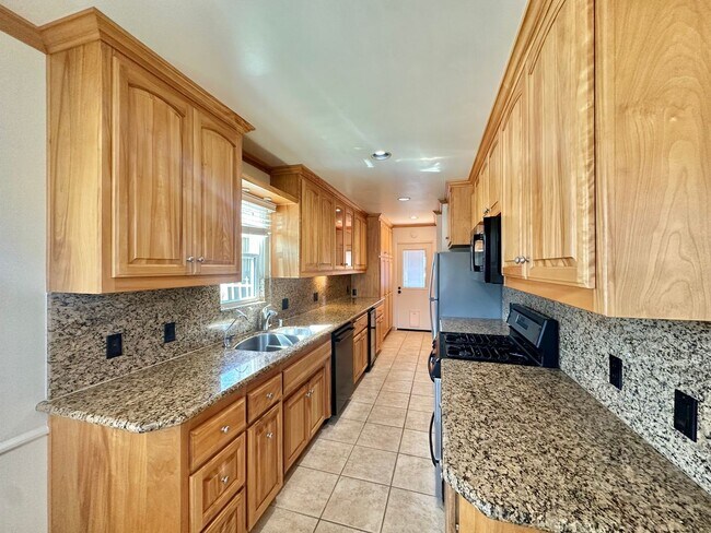Building Photo - Meticulously Upgraded Point Loma Home Near...