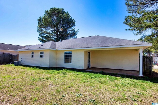 Building Photo - 12965 Brookstone Way