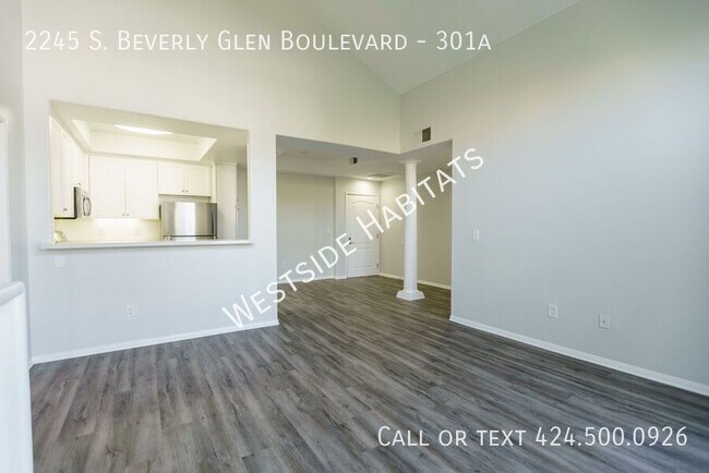 Building Photo - 2245 S Beverly Glen Blvd