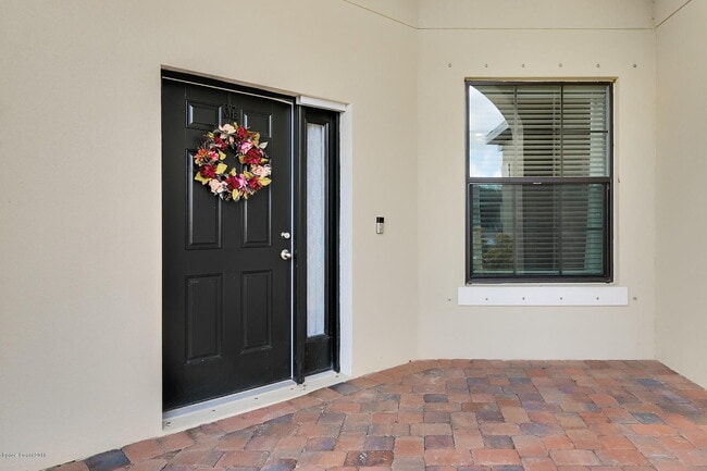 Building Photo - Sawgrass Lakes