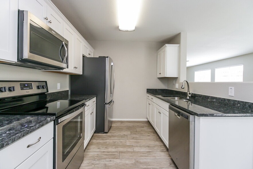 Building Photo - 16071 W Adams St