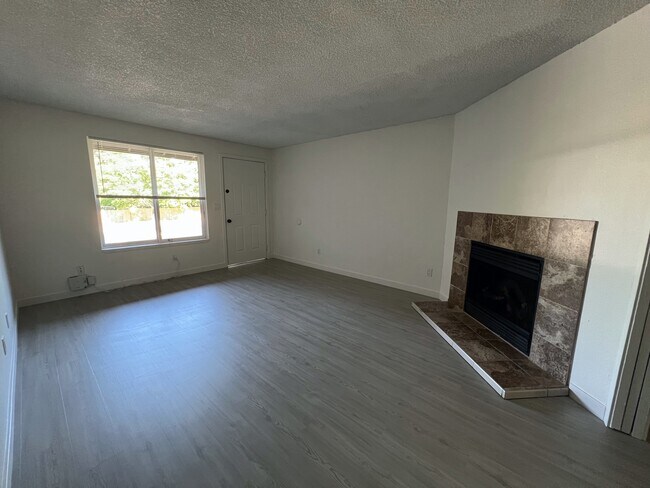 Building Photo - 29627 SW Serenity Way